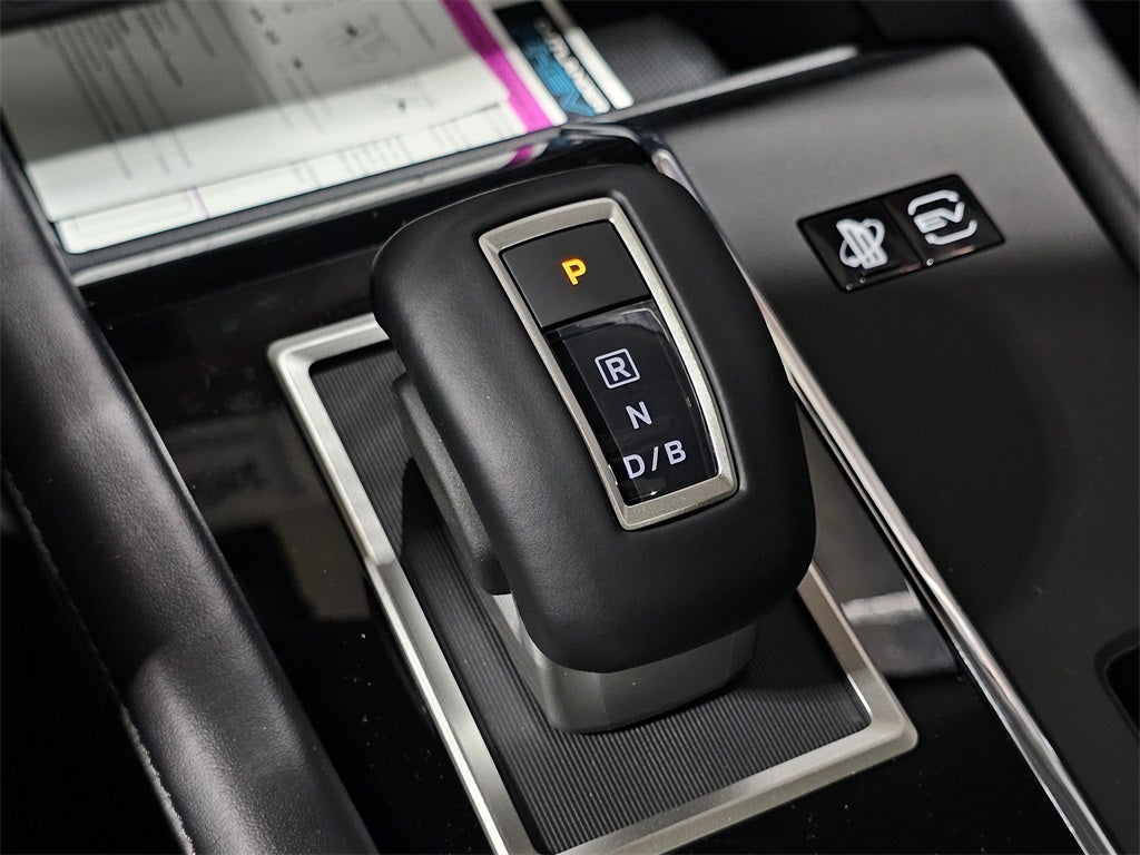 2025 Mitsubishi Outlander PHEV SE