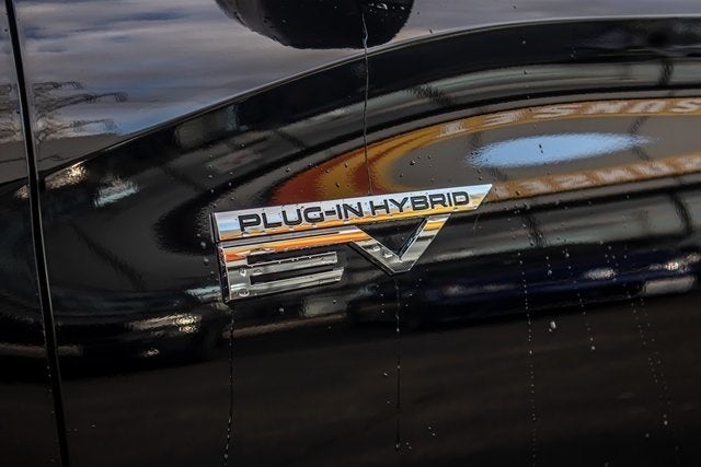 2023 Mitsubishi Outlander PHEV SEL