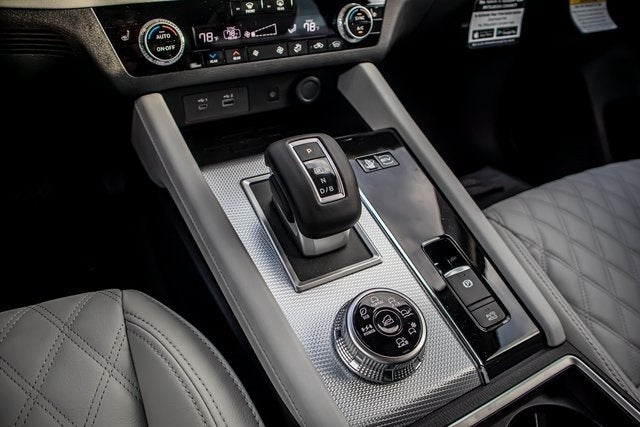 2023 Mitsubishi Outlander PHEV SEL