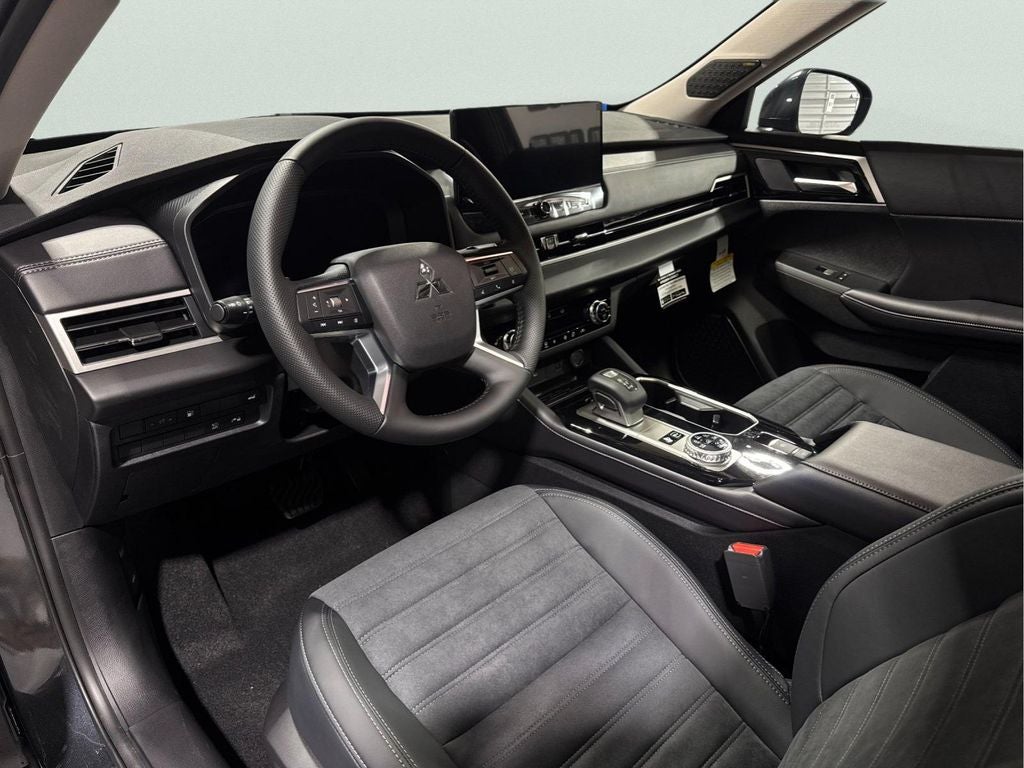 2026 Mitsubishi Outlander PHEV SE