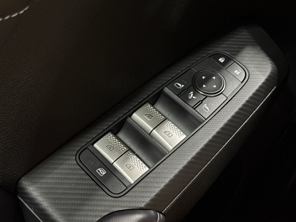 2026 Mitsubishi Outlander PHEV SE
