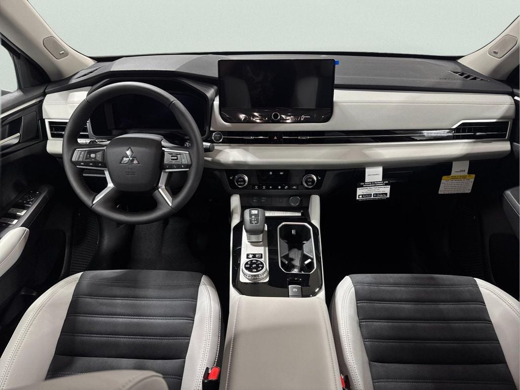 2026 Mitsubishi Outlander PHEV SE