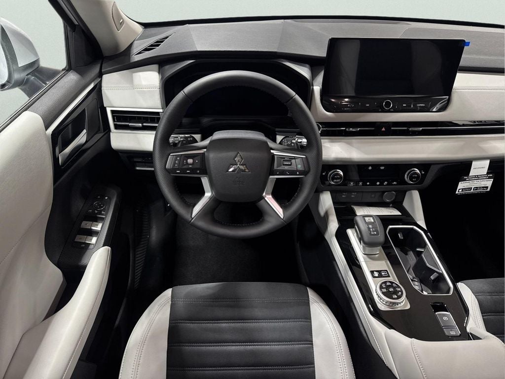 2026 Mitsubishi Outlander PHEV SE