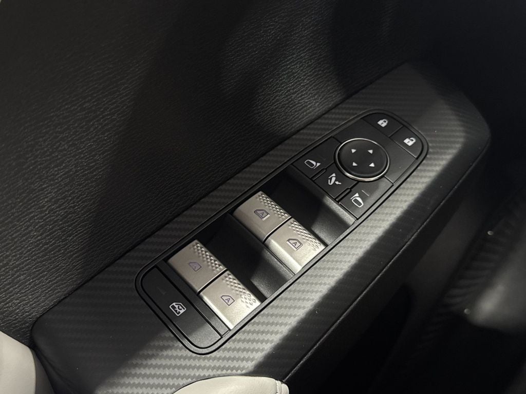 2026 Mitsubishi Outlander PHEV SE
