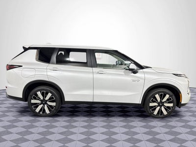 2026 Mitsubishi Outlander PHEV SE