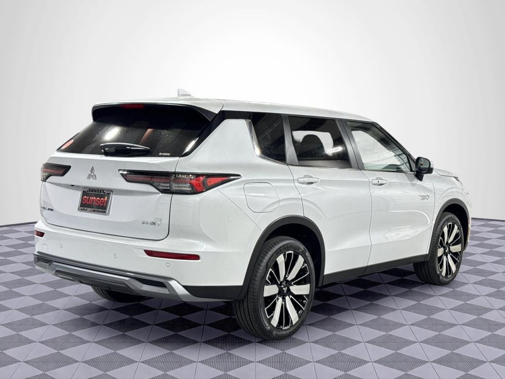 2026 Mitsubishi Outlander PHEV SE