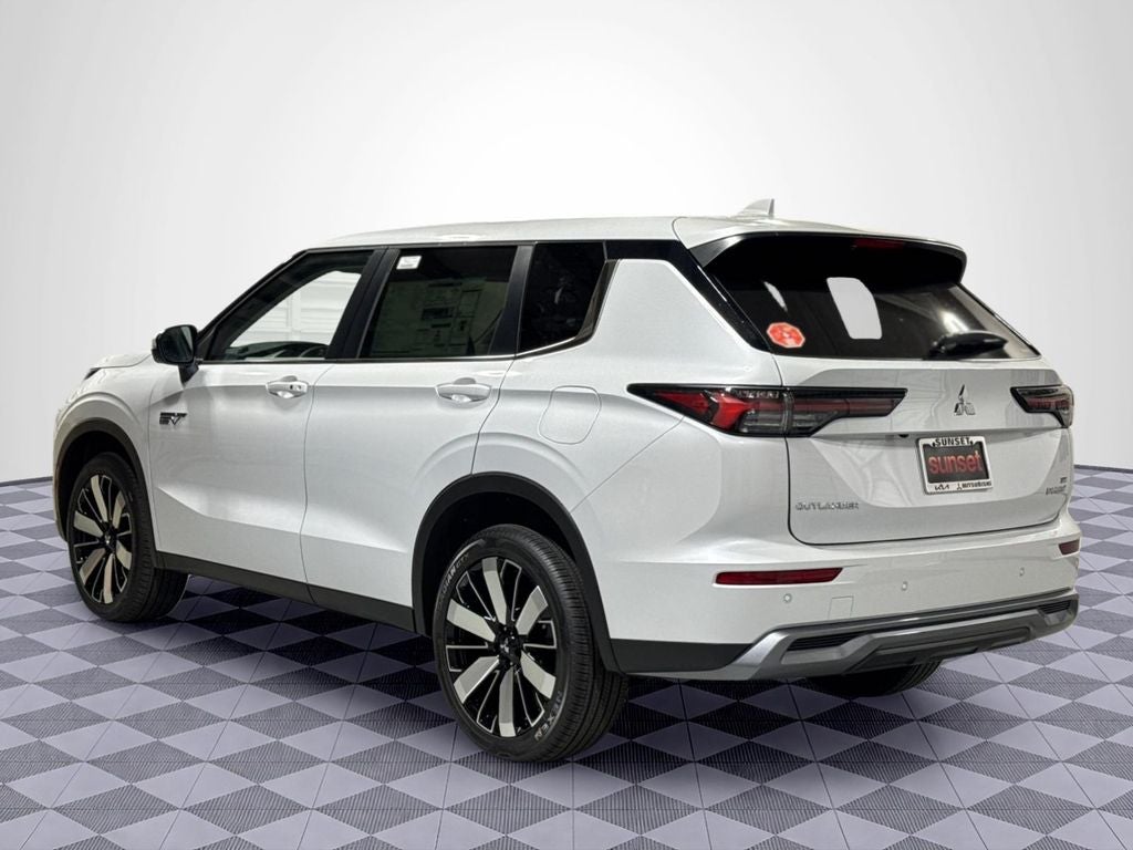 2026 Mitsubishi Outlander PHEV SE