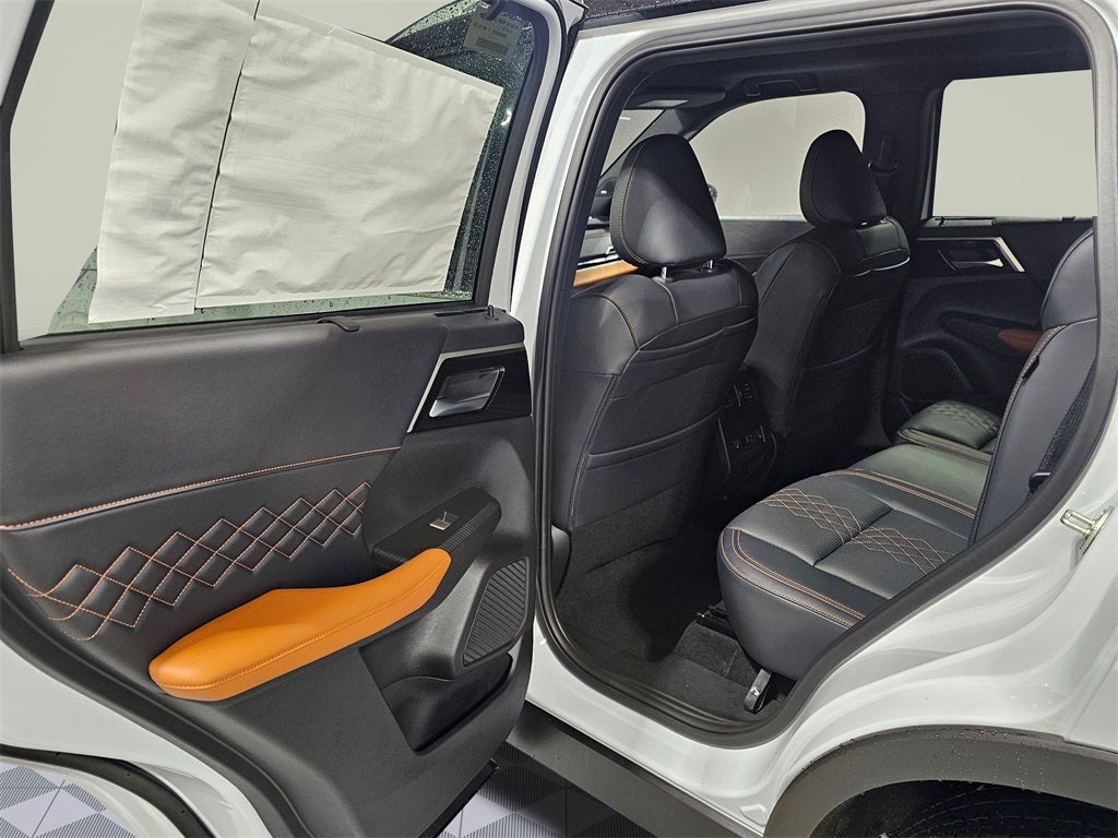 2025 Mitsubishi Outlander PHEV SEL