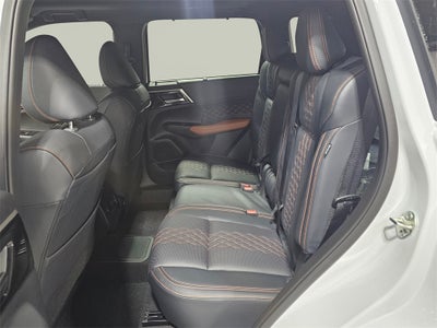 2025 Mitsubishi Outlander PHEV SEL