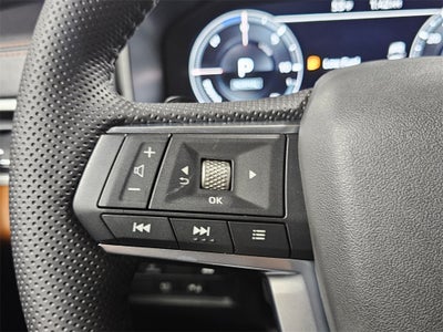 2025 Mitsubishi Outlander PHEV SEL