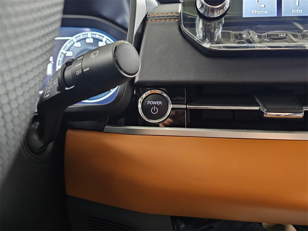 2025 Mitsubishi Outlander PHEV SEL