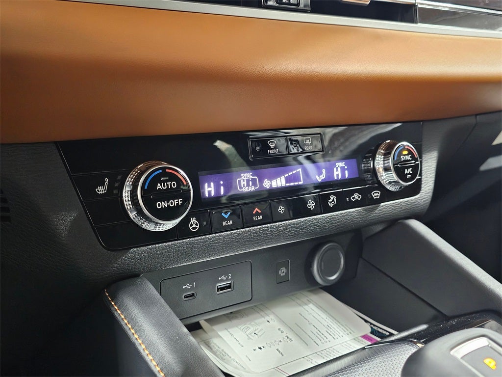 2025 Mitsubishi Outlander PHEV SEL