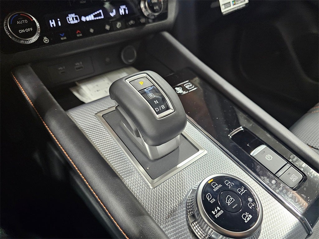 2025 Mitsubishi Outlander PHEV SEL