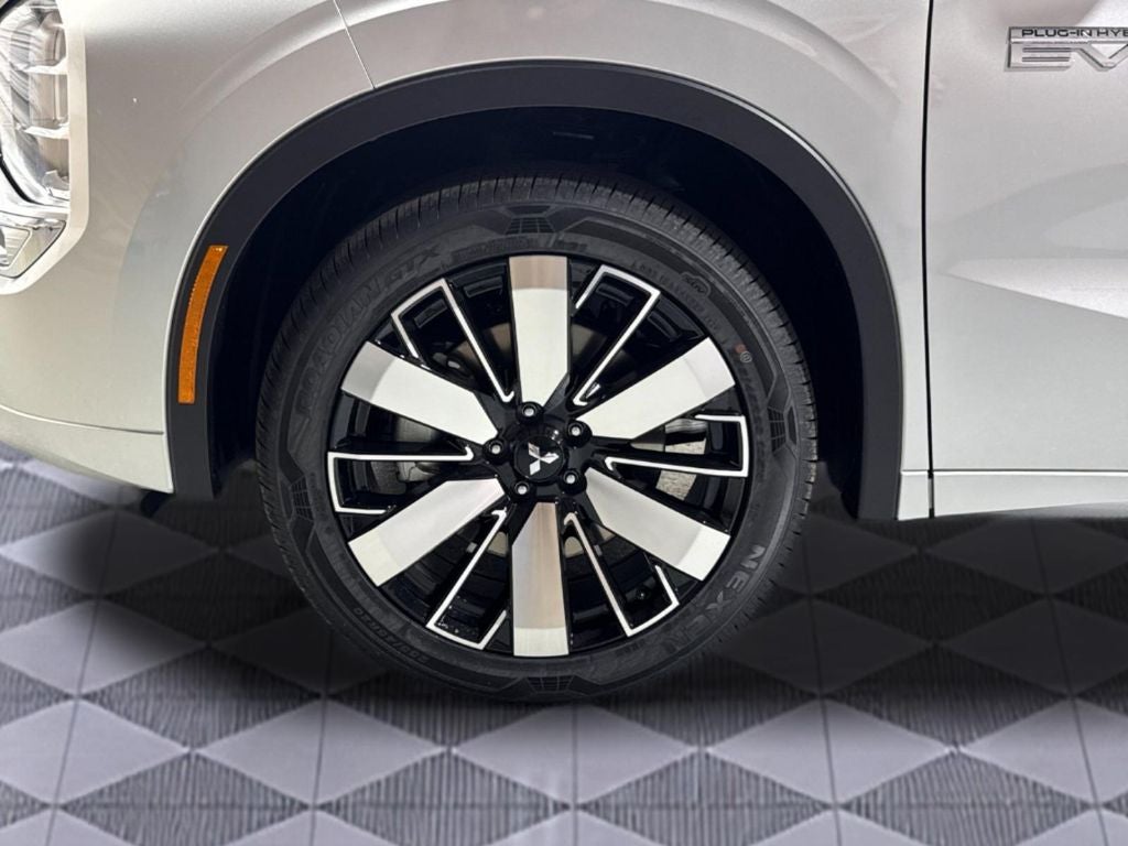 2026 Mitsubishi Outlander PHEV SEL