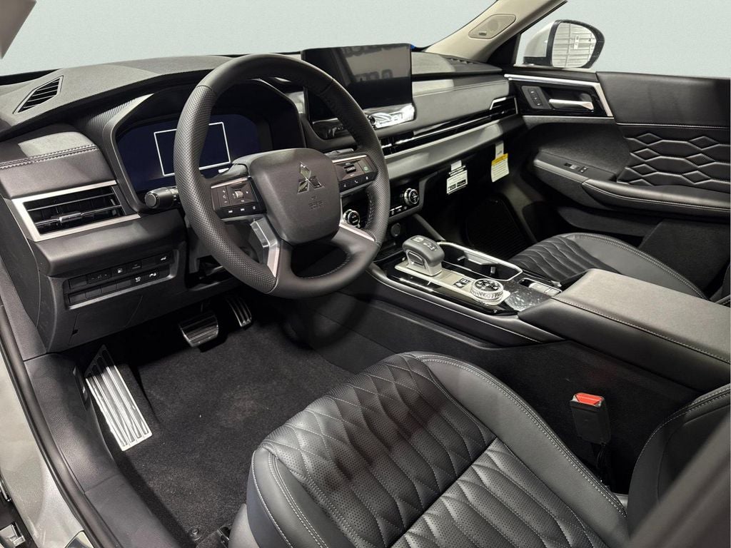 2026 Mitsubishi Outlander PHEV SEL