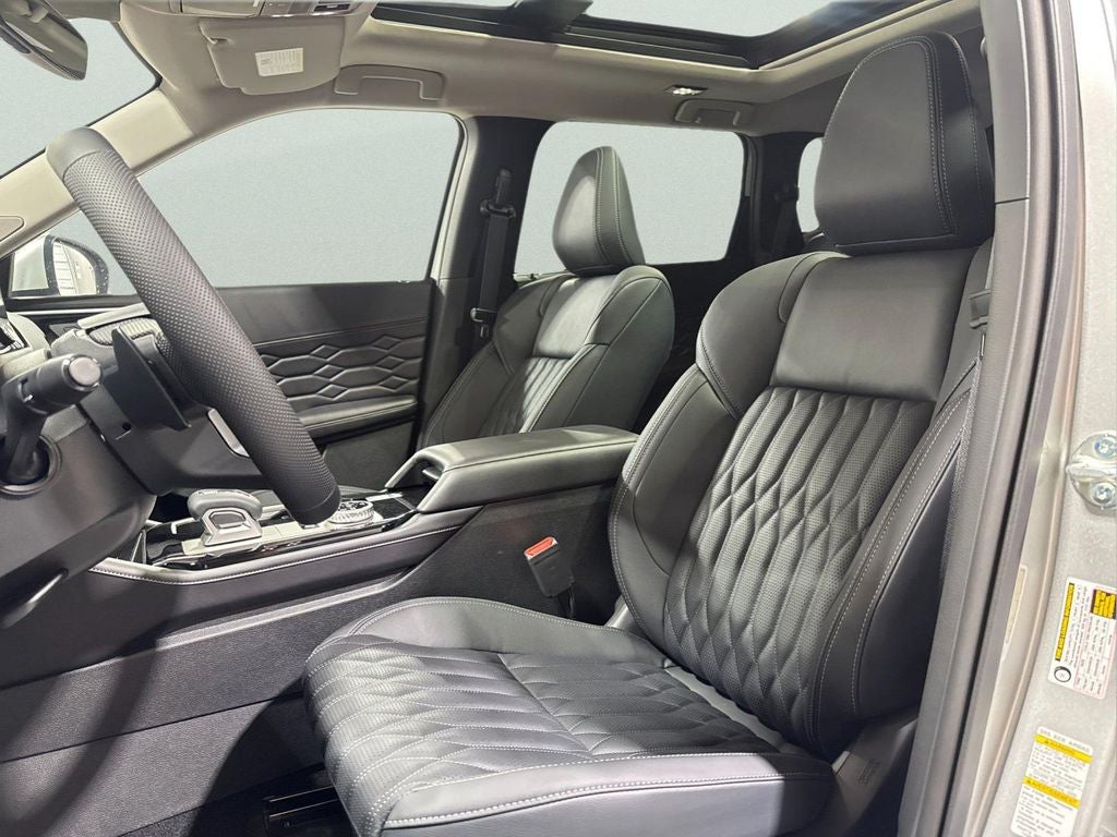 2026 Mitsubishi Outlander PHEV SEL