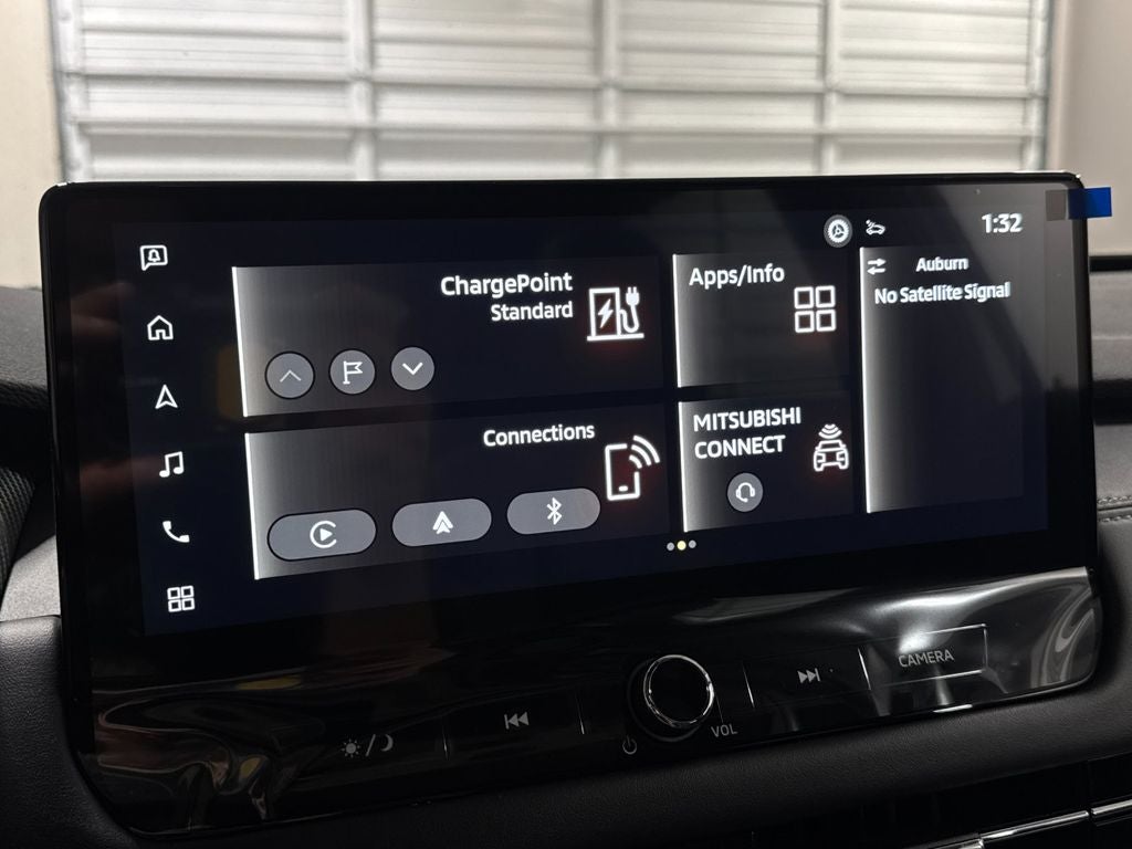 2026 Mitsubishi Outlander PHEV SEL