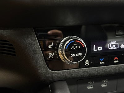 2026 Mitsubishi Outlander PHEV SEL