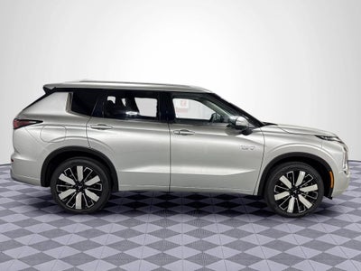 2026 Mitsubishi Outlander PHEV SEL