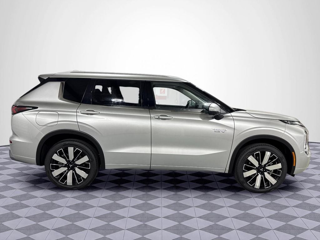 2026 Mitsubishi Outlander PHEV SEL