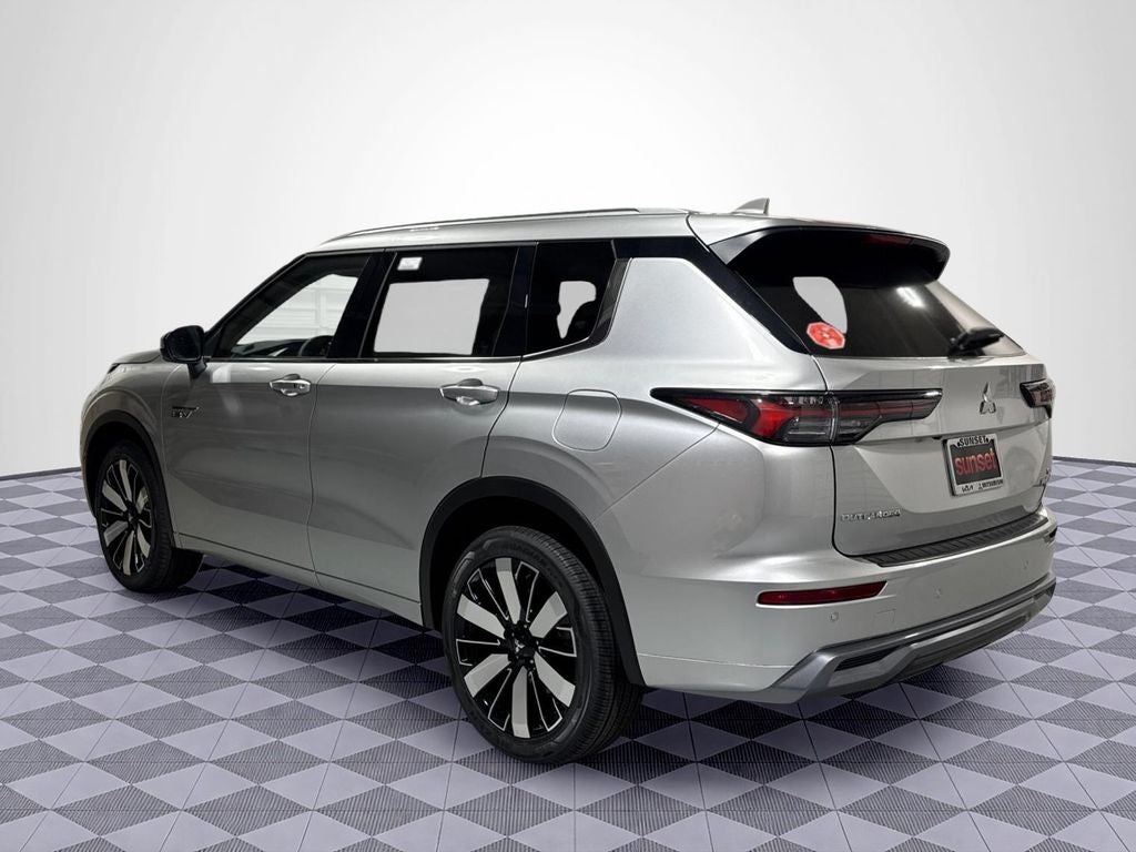 2026 Mitsubishi Outlander PHEV SEL