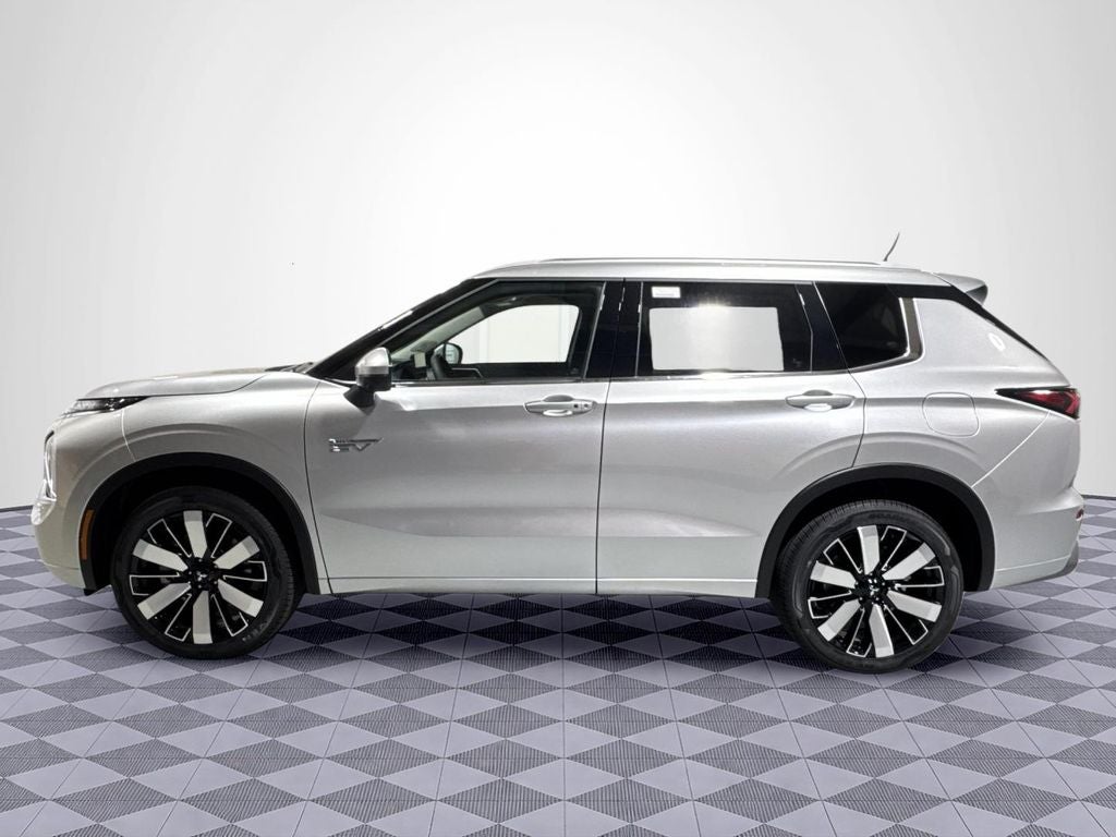 2026 Mitsubishi Outlander PHEV SEL