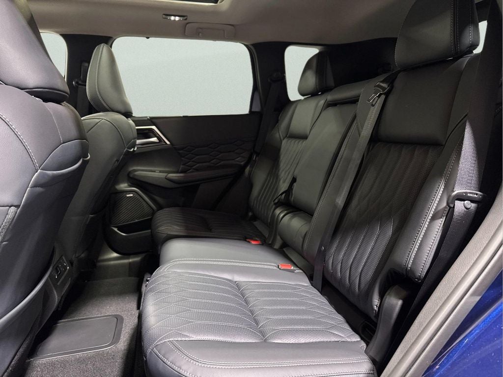 2026 Mitsubishi Outlander PHEV SEL