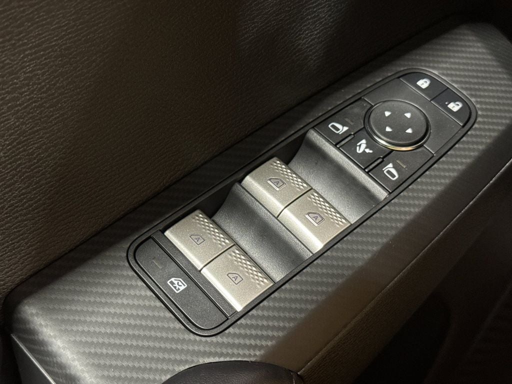 2026 Mitsubishi Outlander PHEV SEL