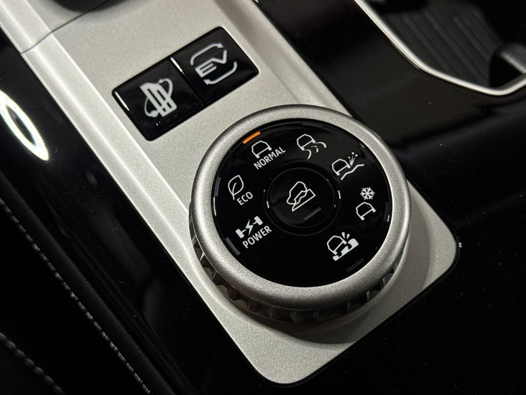 2026 Mitsubishi Outlander PHEV SEL