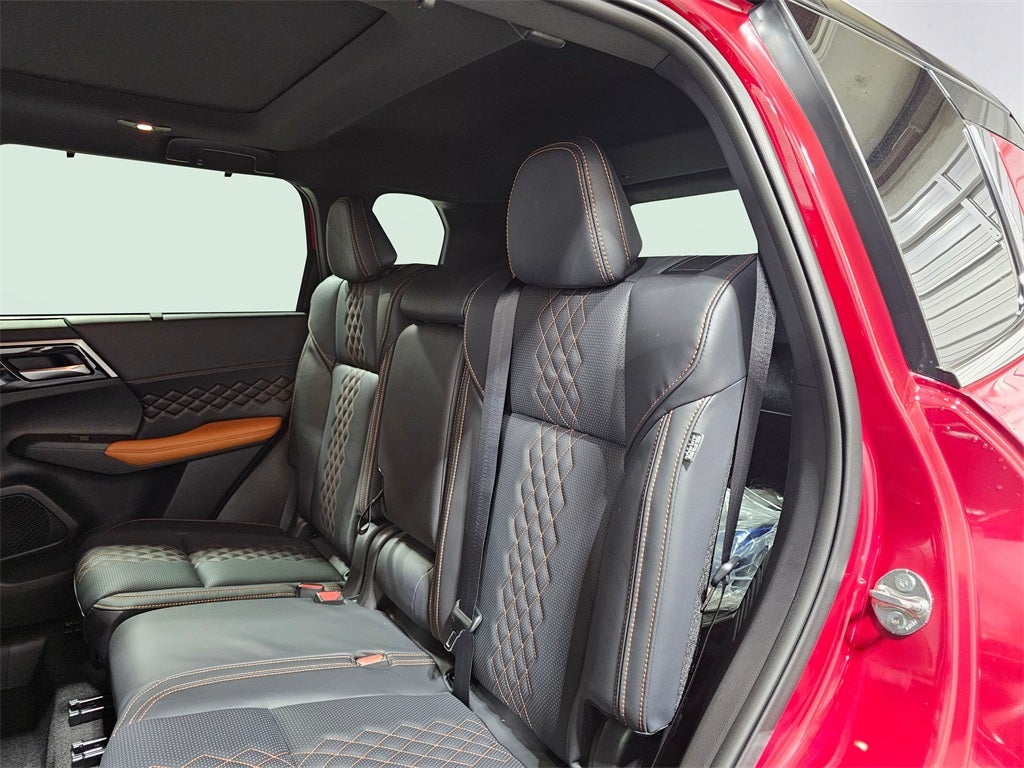 2025 Mitsubishi Outlander PHEV SEL