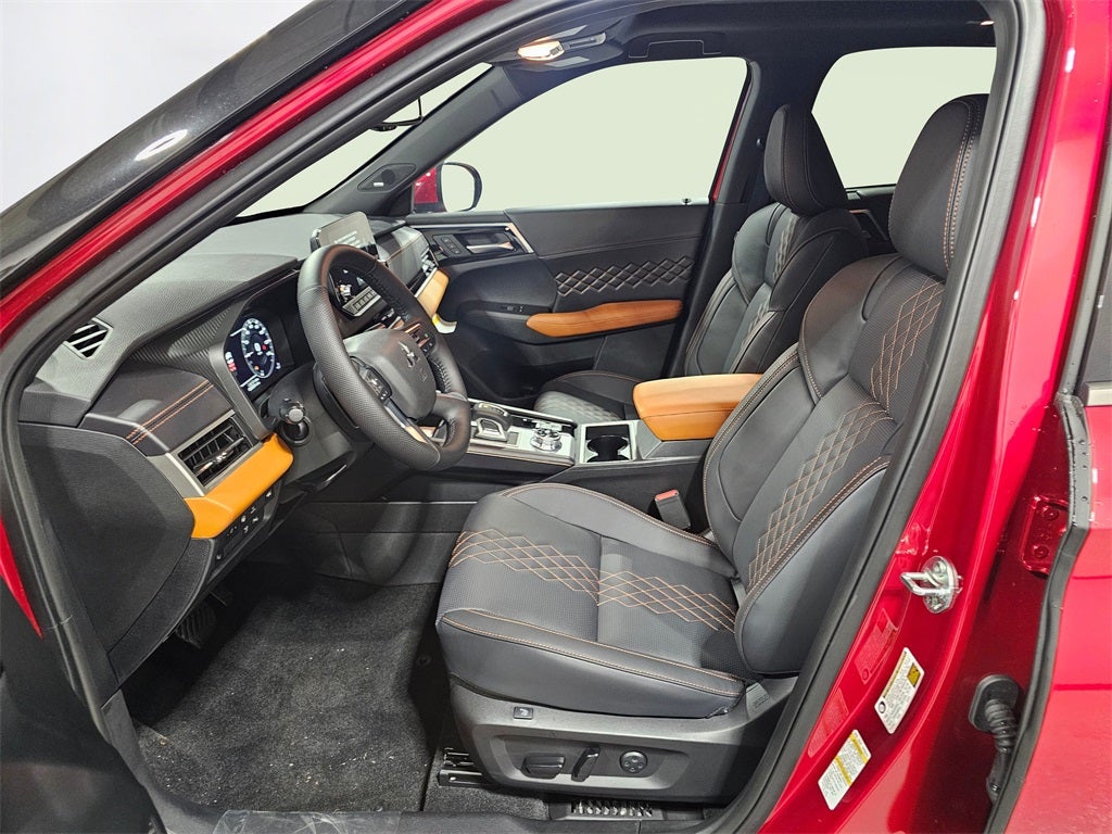 2025 Mitsubishi Outlander PHEV SEL