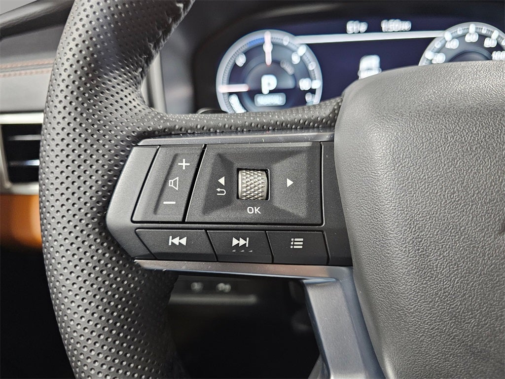 2025 Mitsubishi Outlander PHEV SEL