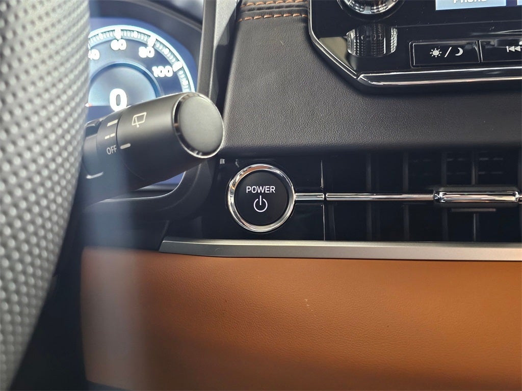 2025 Mitsubishi Outlander PHEV SEL