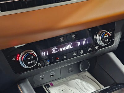 2025 Mitsubishi Outlander PHEV SEL