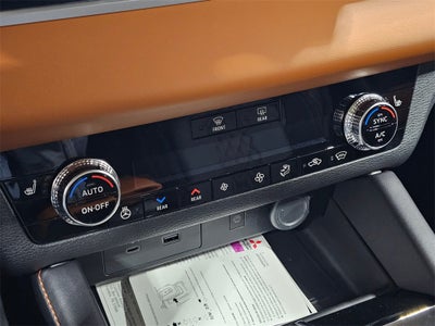 2025 Mitsubishi Outlander PHEV SEL