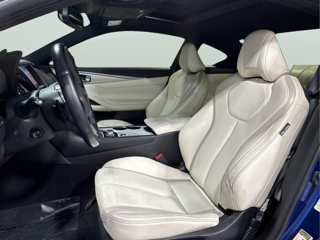2017 INFINITI Q60 Red Sport 400