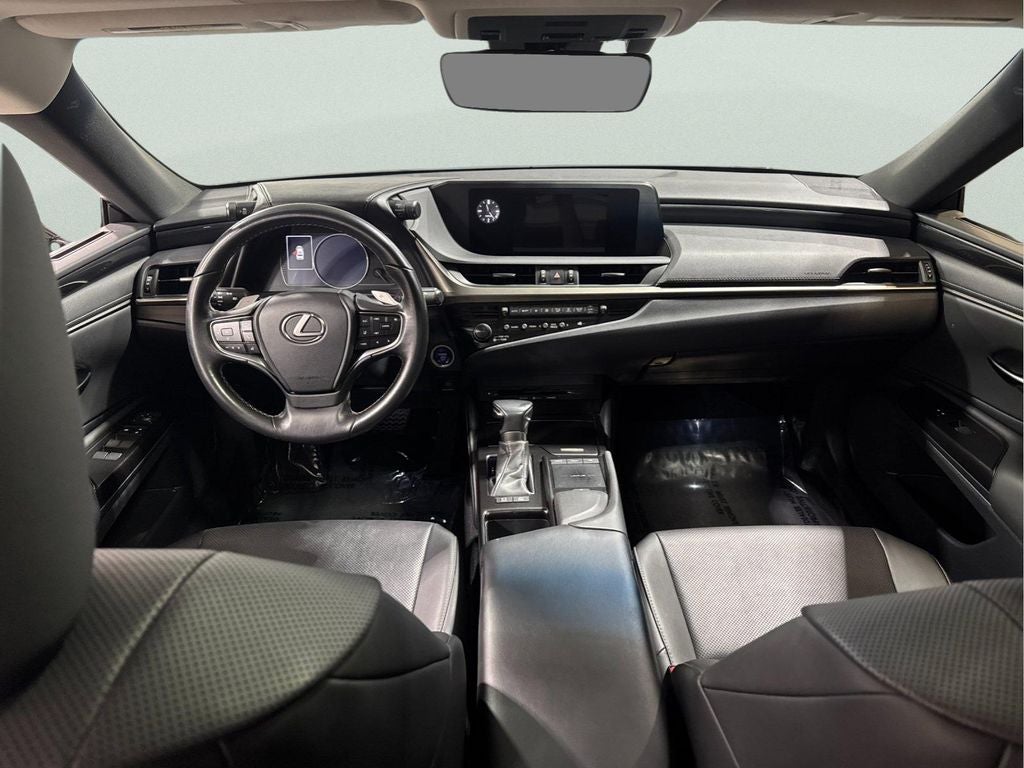 2019 Lexus ES 300h