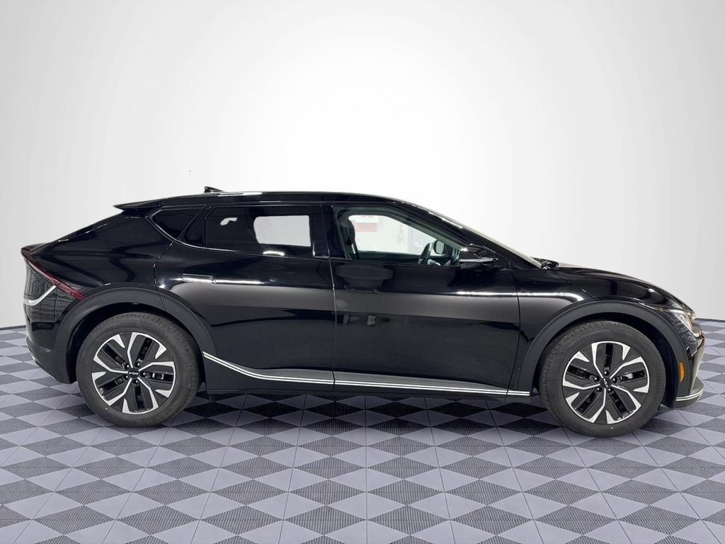 2024 Kia EV6 Light