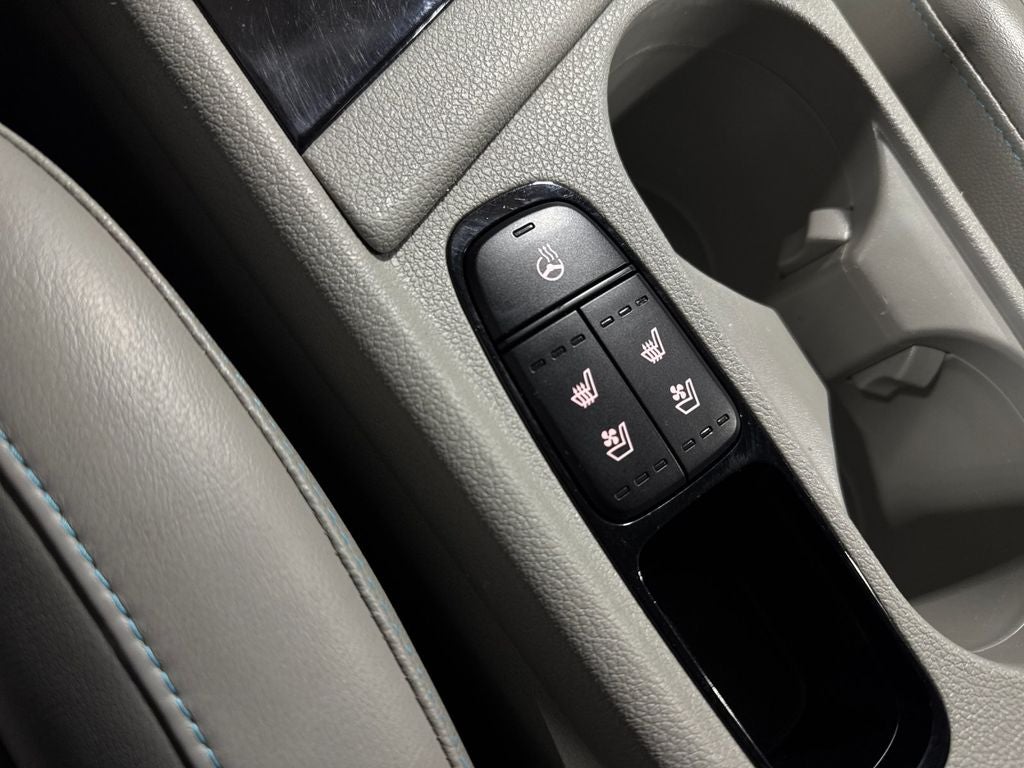 2018 Kia Niro Plug-In Hybrid EX Premium