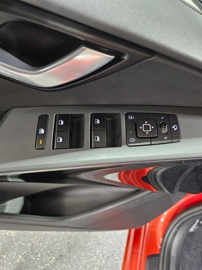 2023 Kia Niro EX Touring