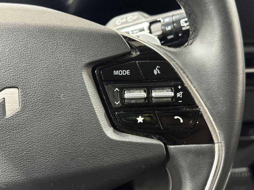 2023 Kia Niro EX
