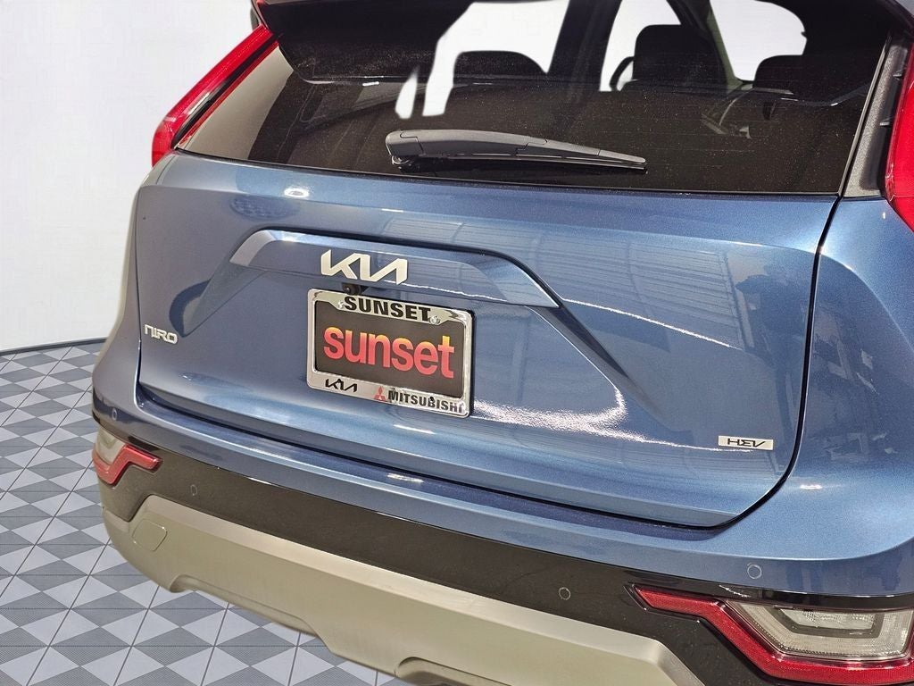 2024 Kia Niro SX Touring