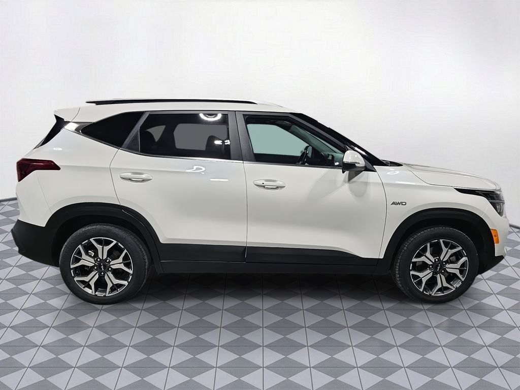 2023 Kia Seltos EX