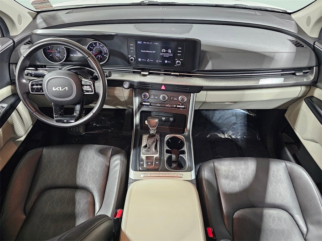 2024 Kia Carnival LX