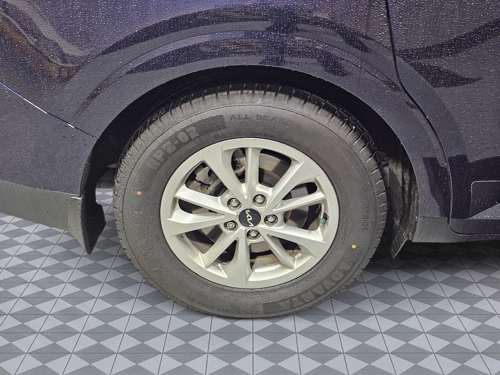 2022 Kia Carnival LX