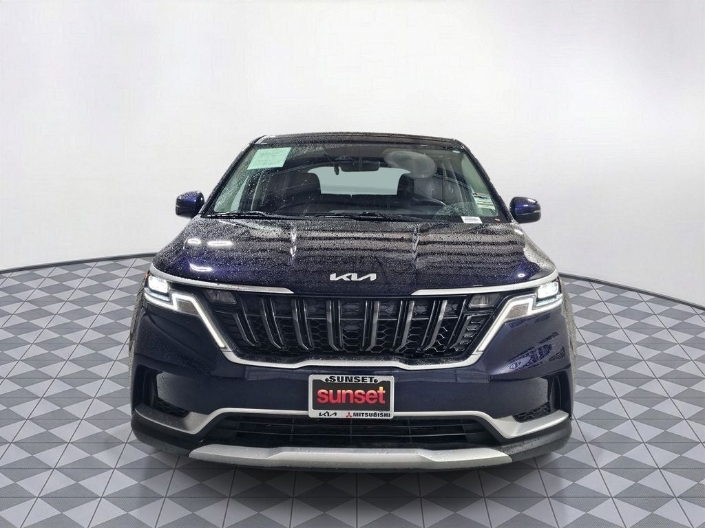 2022 Kia Carnival LX