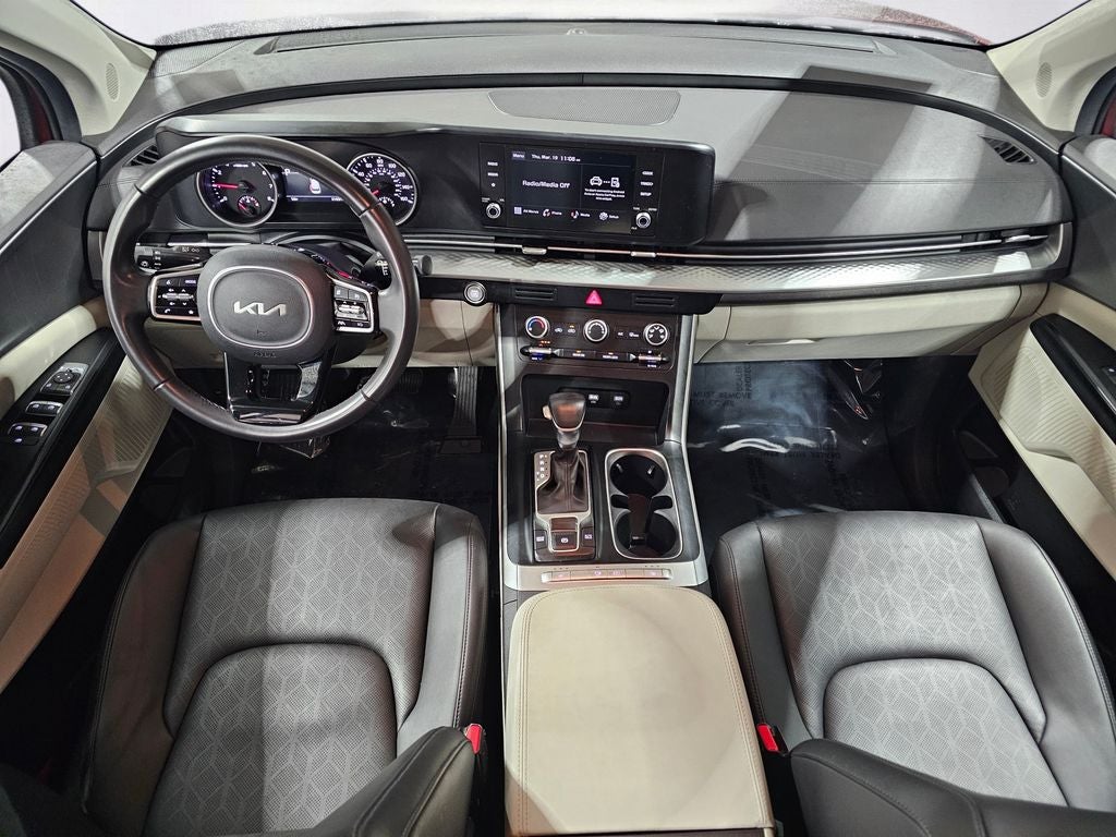 2024 Kia Carnival LX