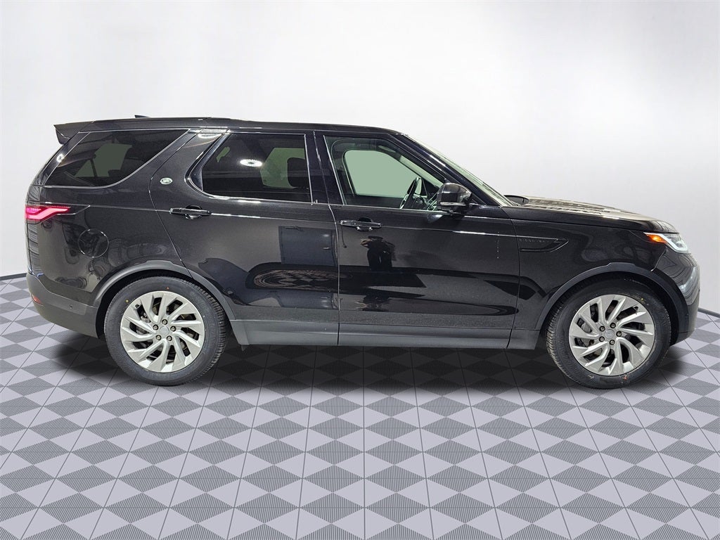 2024 Land Rover Discovery S