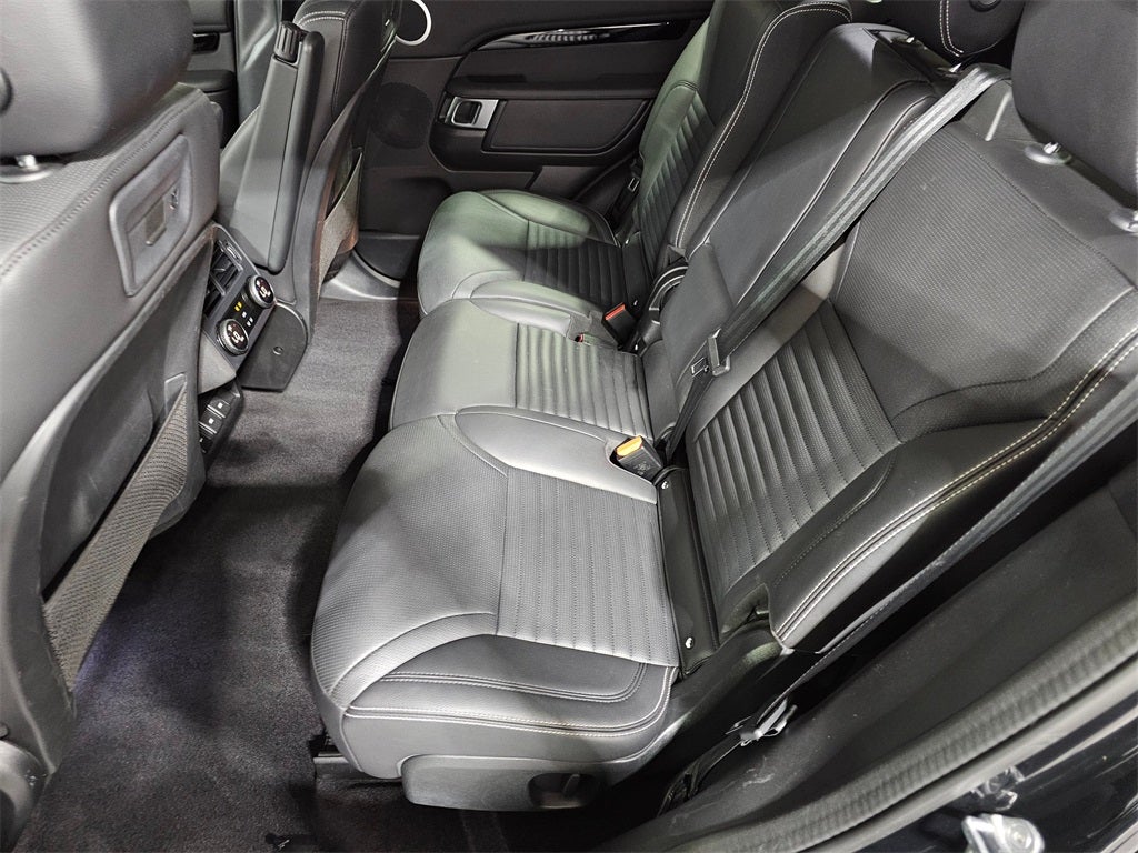 2024 Land Rover Discovery S