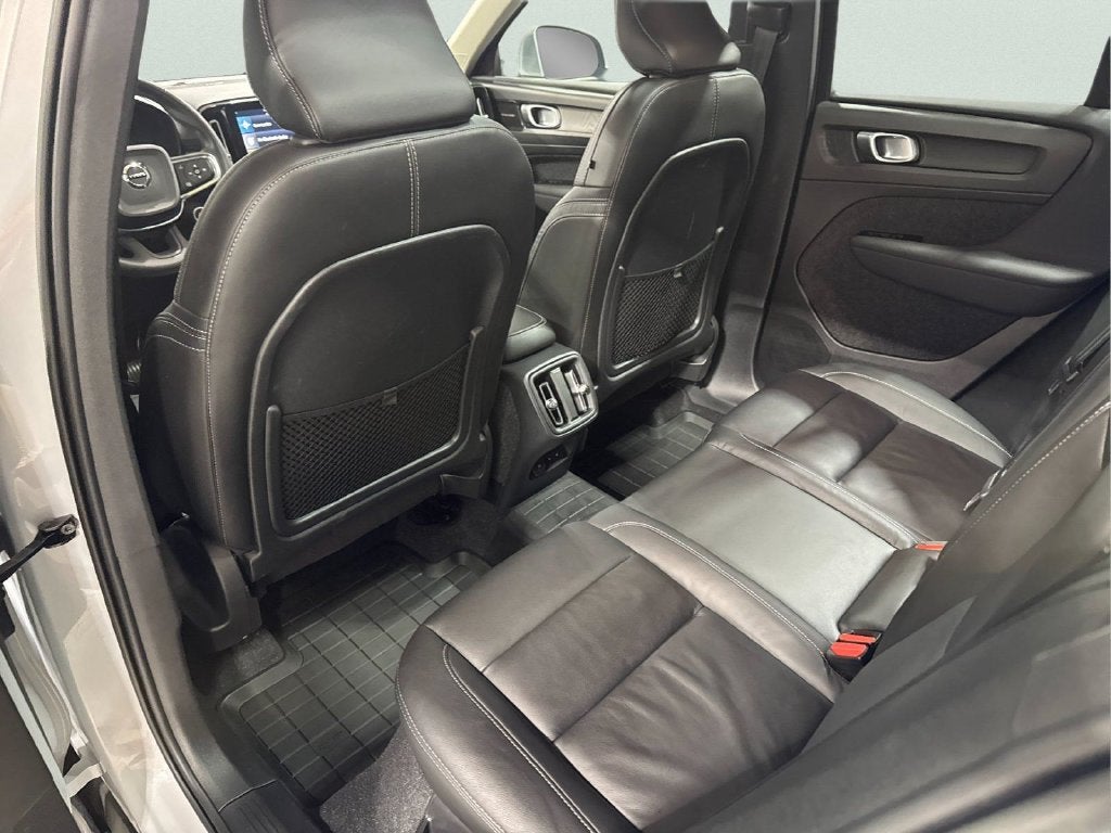 2022 Volvo XC40 T5 Inscription